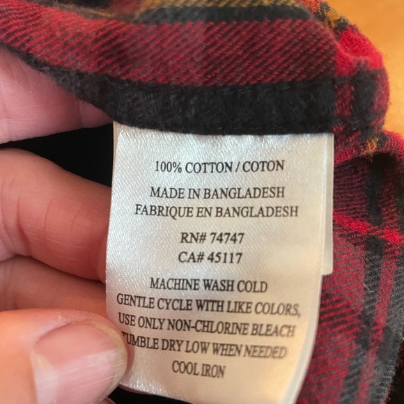 Red Head Brand Co. Red and Black Plaid Button-Up Shirt size large - Picture 5 of 5